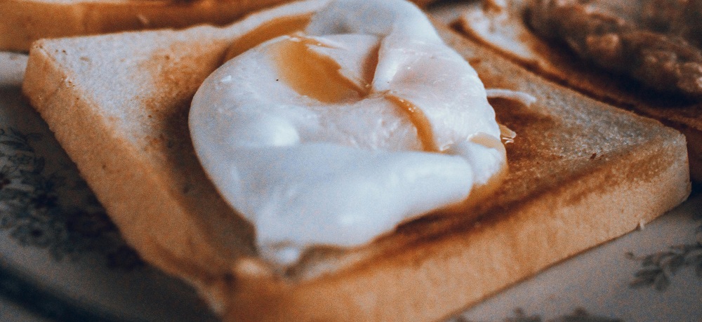 Poached egg on toast