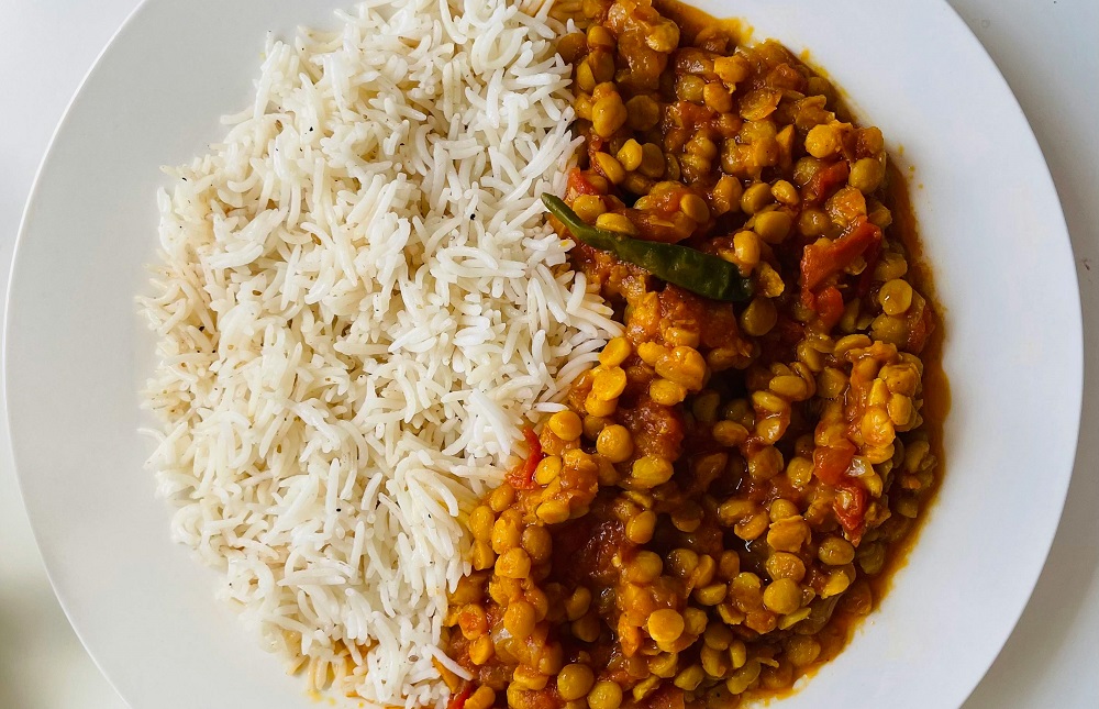 Spicy lentil and root vegetable casserole